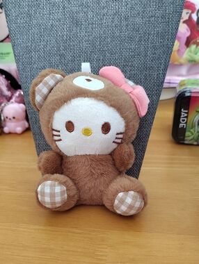NEW Hello Kitty Bear w/Keychain